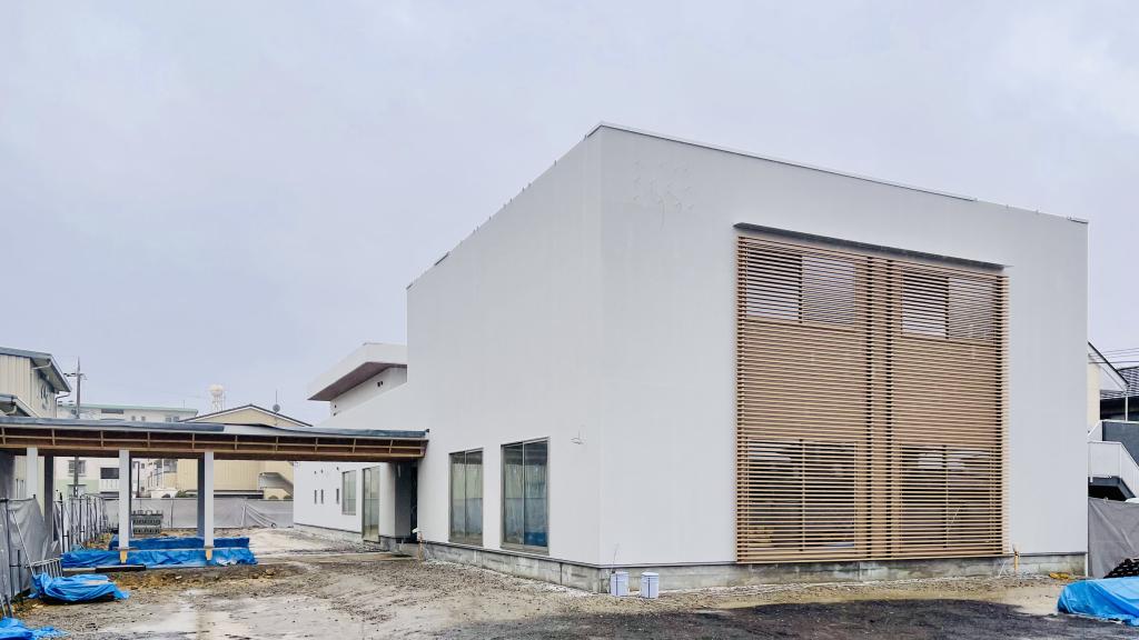 まだまだ建築中